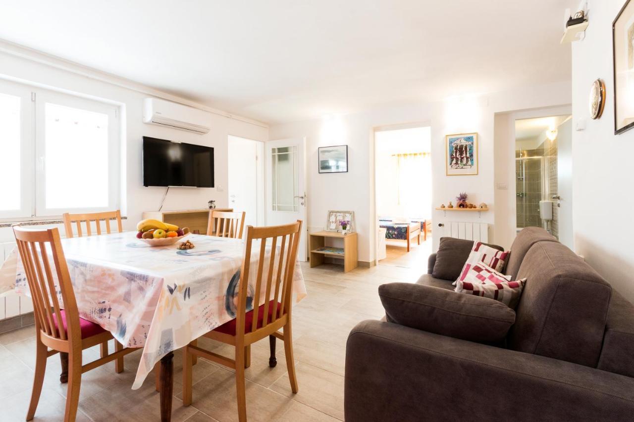 Apartment Katarina Пула Екстериор снимка