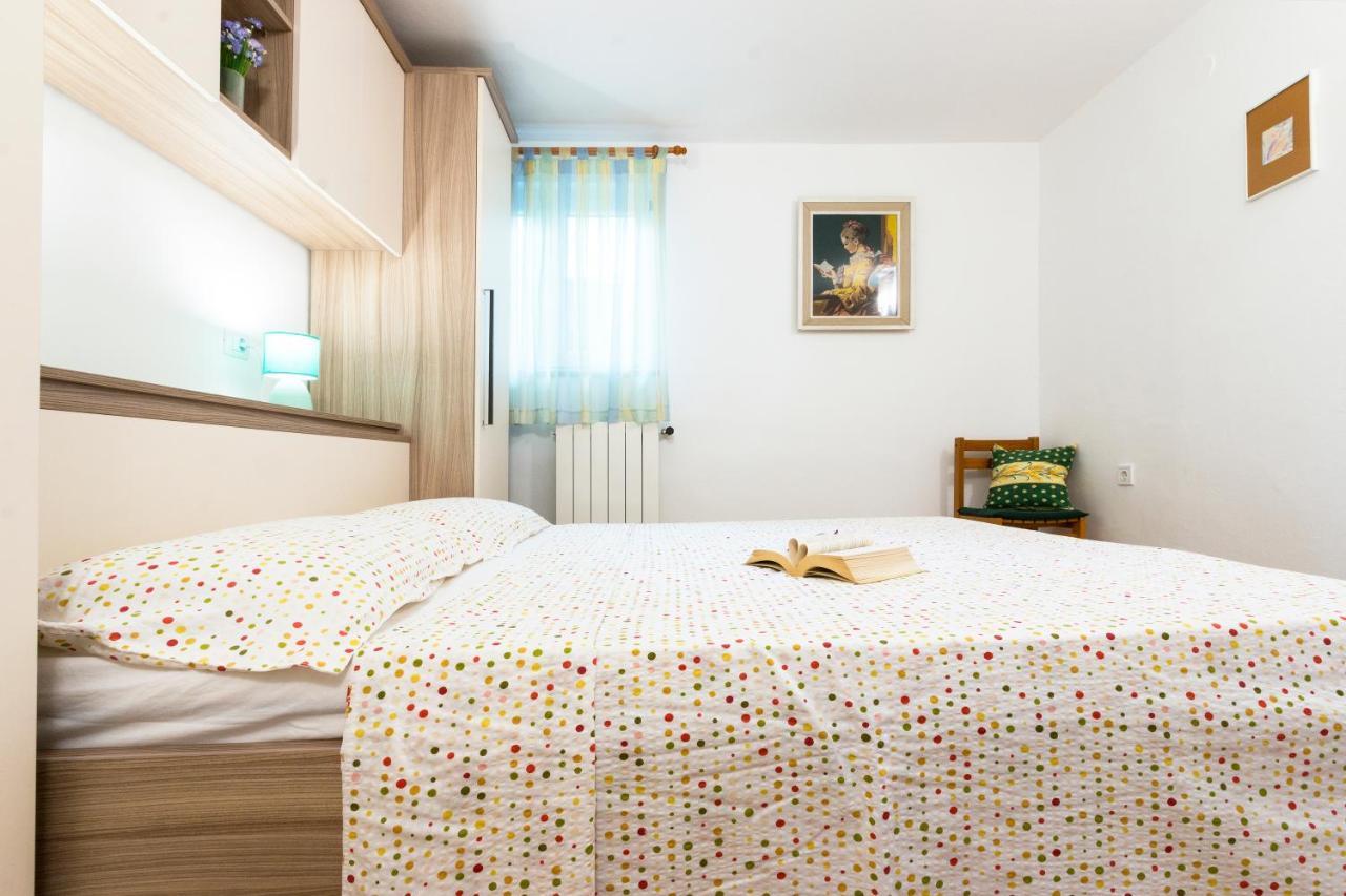 Apartment Katarina Пула Екстериор снимка