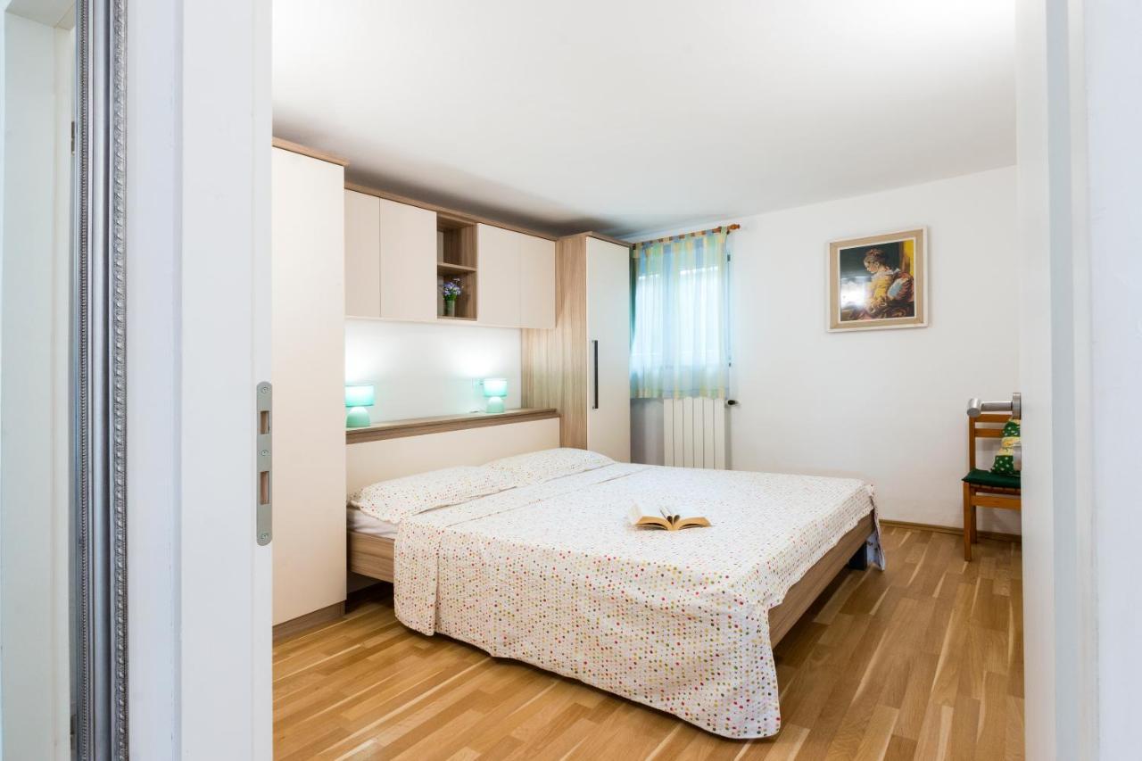 Apartment Katarina Пула Екстериор снимка